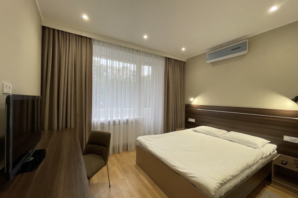 Продажа гостинично-жилого комплекса 7 678 м² в центре г. Кропивницкий